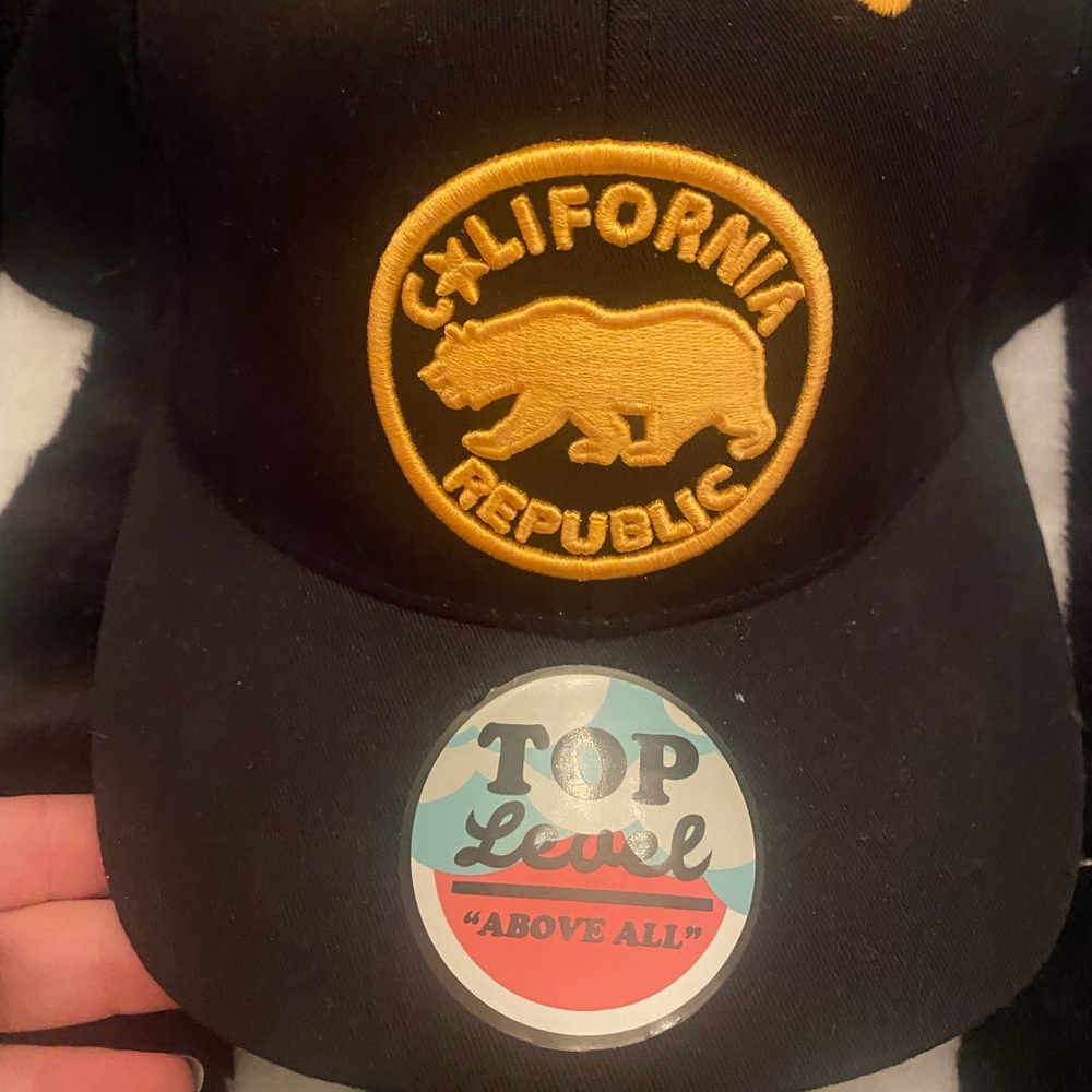 California republic top level hat